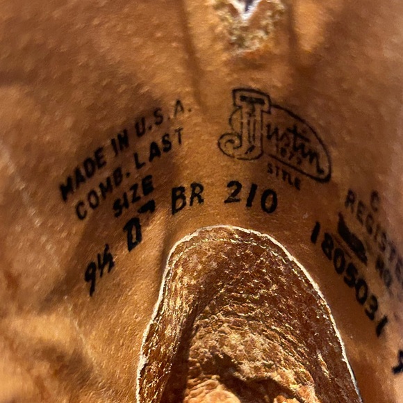 Justin Boots Cowboy Boots Tan Brown size 9 1/2 width D style 210 EUC - Picture 4 of 13